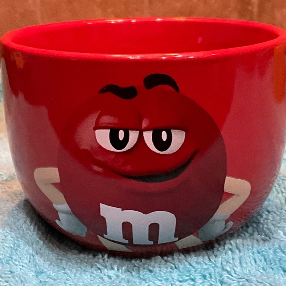 M & M's Collectable set of 4 Ceramic Snack Bowls 2021 - Picture 7 of 8